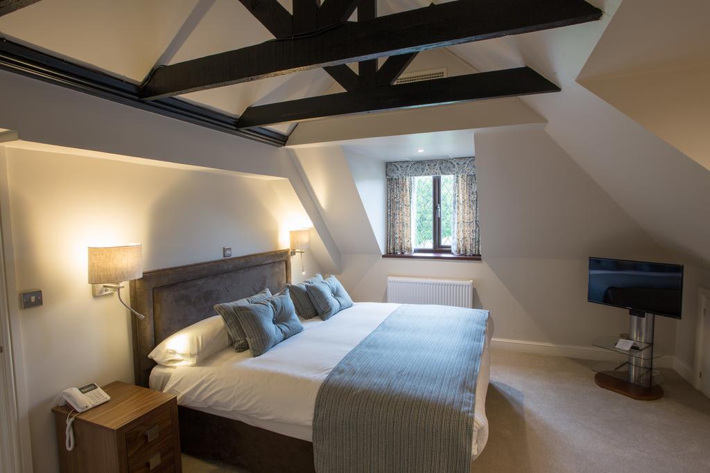 Stirrups Hotel 3*